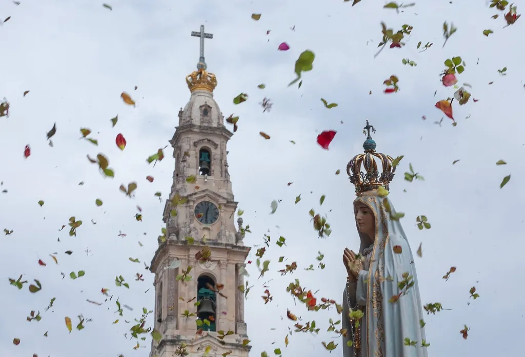 Petalas-de-Rosa-Nossa-Senhora-de-Fatima