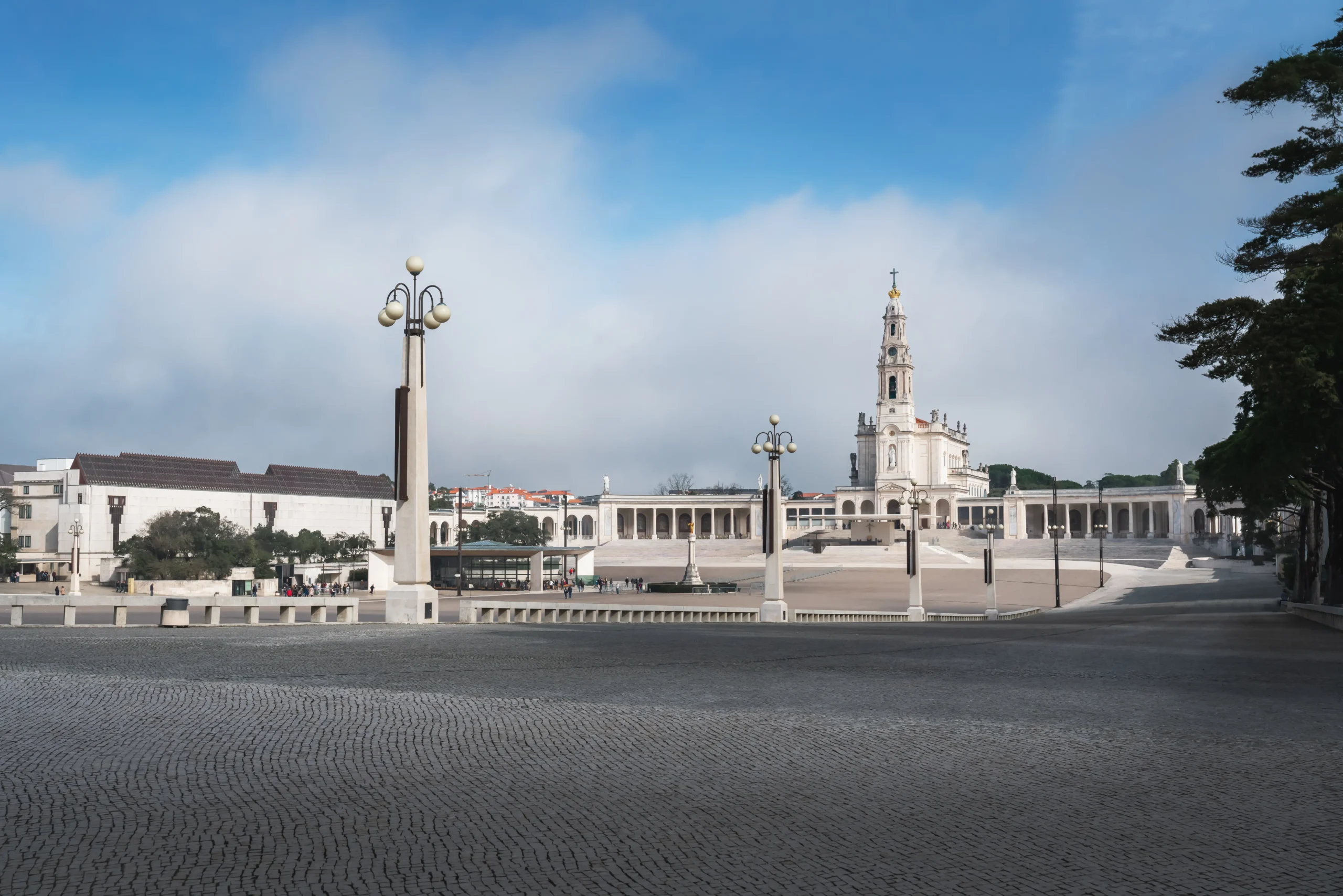 sanctuary-of-fatima-fatima-portugal-2026-01-09-07-44-23-utc